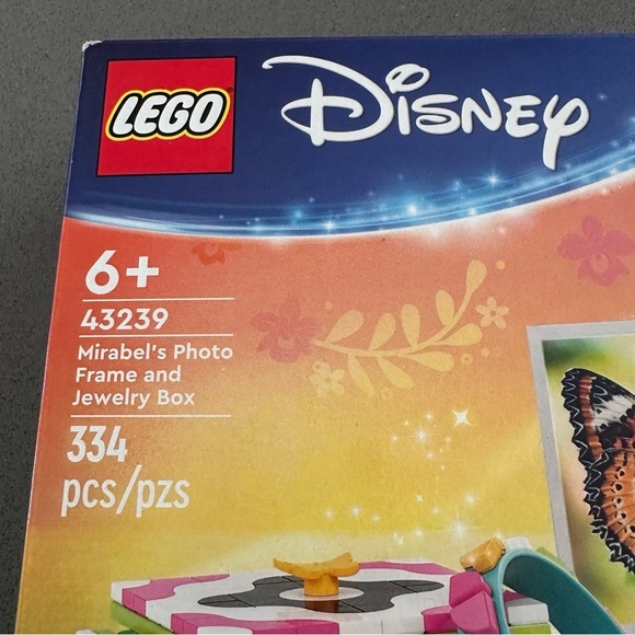 Avail Dec 4 LEGO Disney Encanto Mirabel’s Photo Frame & Jewelry Box 43239 | - Picture 8 of 8